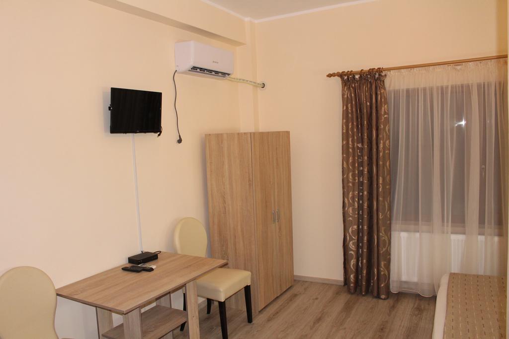Pensiunea Fery Slobozia-Oancea Extérieur photo